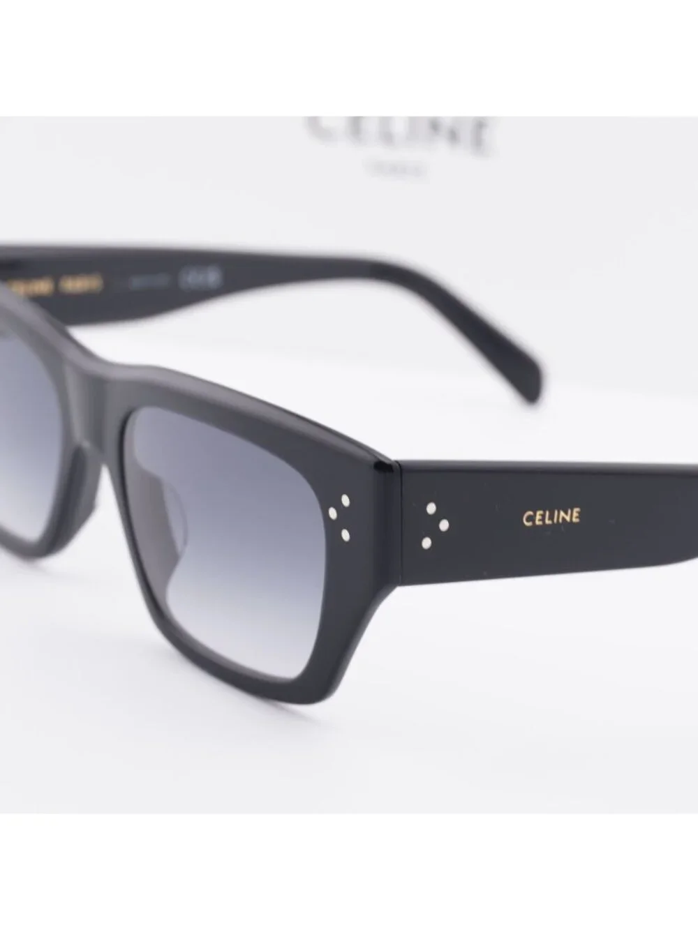Celine model cl40297u